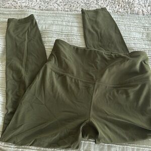 EUC Athleta green high rise elevation 7/8 tight size M